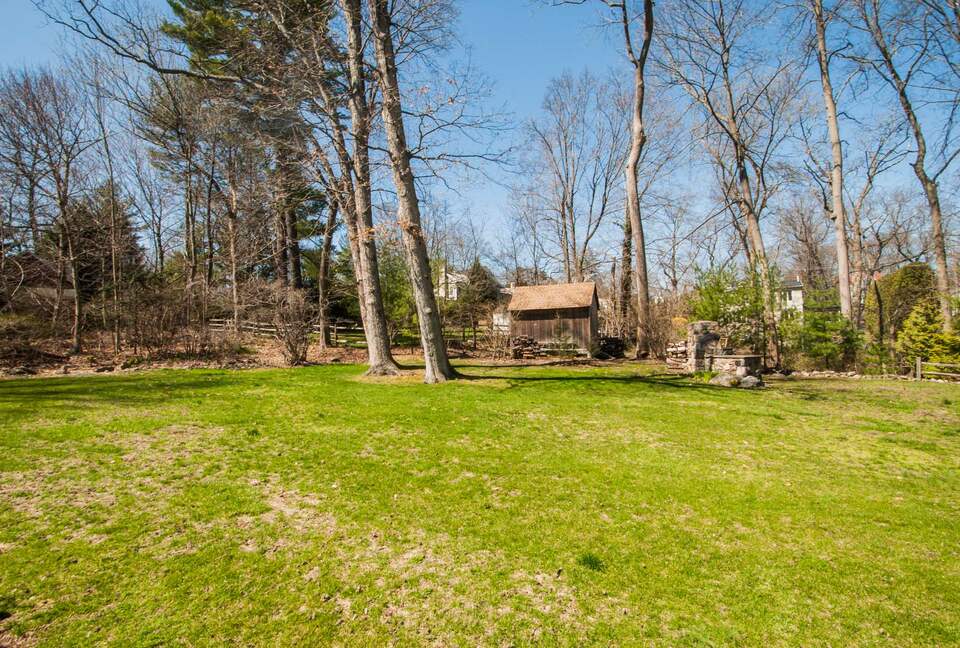 Charming New Canaan Cottage | Walking distance to town | About an hour from New York City by train - New Canaan, Connecticut