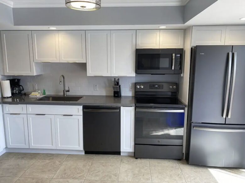 Florida Bay Club | With Private Dock Access - Key Largo, Florida