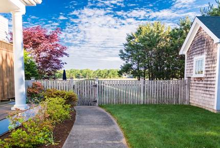 Martha's Vineyard Custom Retreat - West Tisbury, Massachusetts