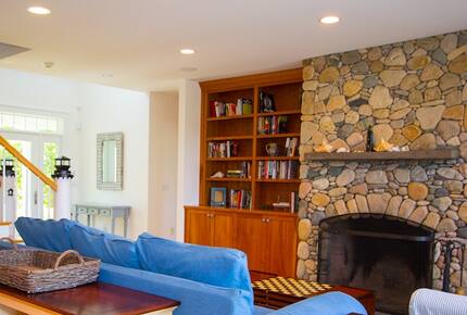 Martha's Vineyard Custom Retreat - West Tisbury, Massachusetts