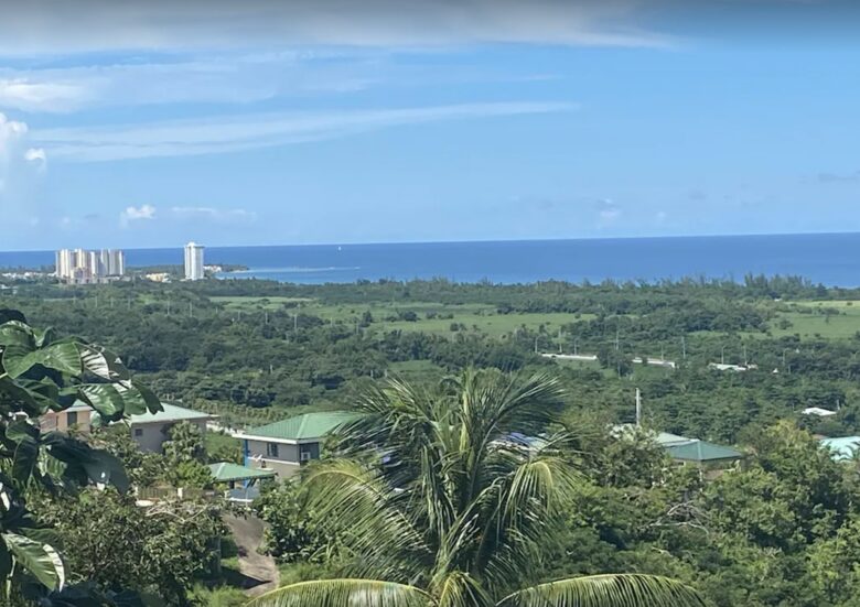 Cozy Family Home with Luquillo Beach View - Luquillo, Puerto Rico