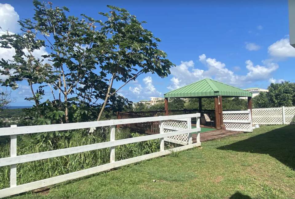 Cozy Family Home with Luquillo Beach View - Luquillo, Puerto Rico