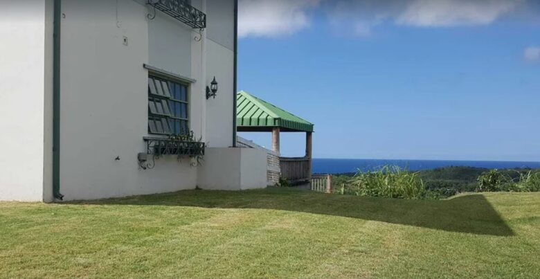 Cozy Family Home with Luquillo Beach View - Luquillo, Puerto Rico
