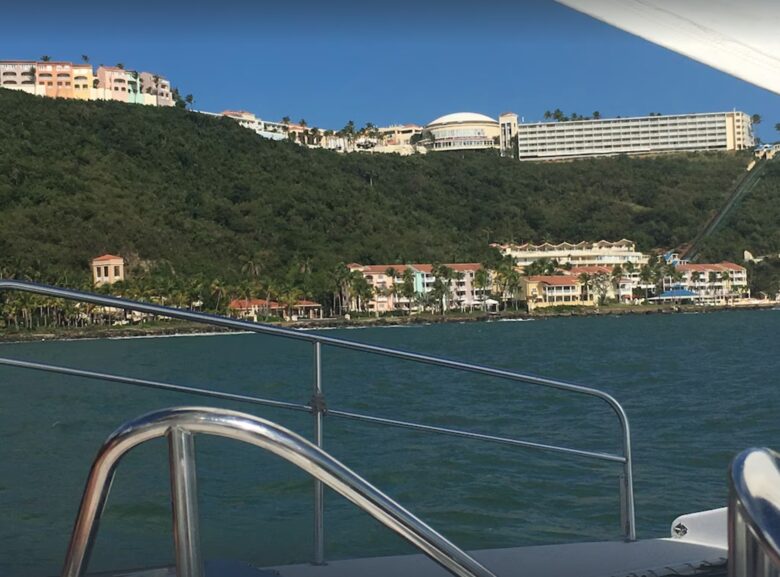 Cozy Family Home with Luquillo Beach View - Luquillo, Puerto Rico