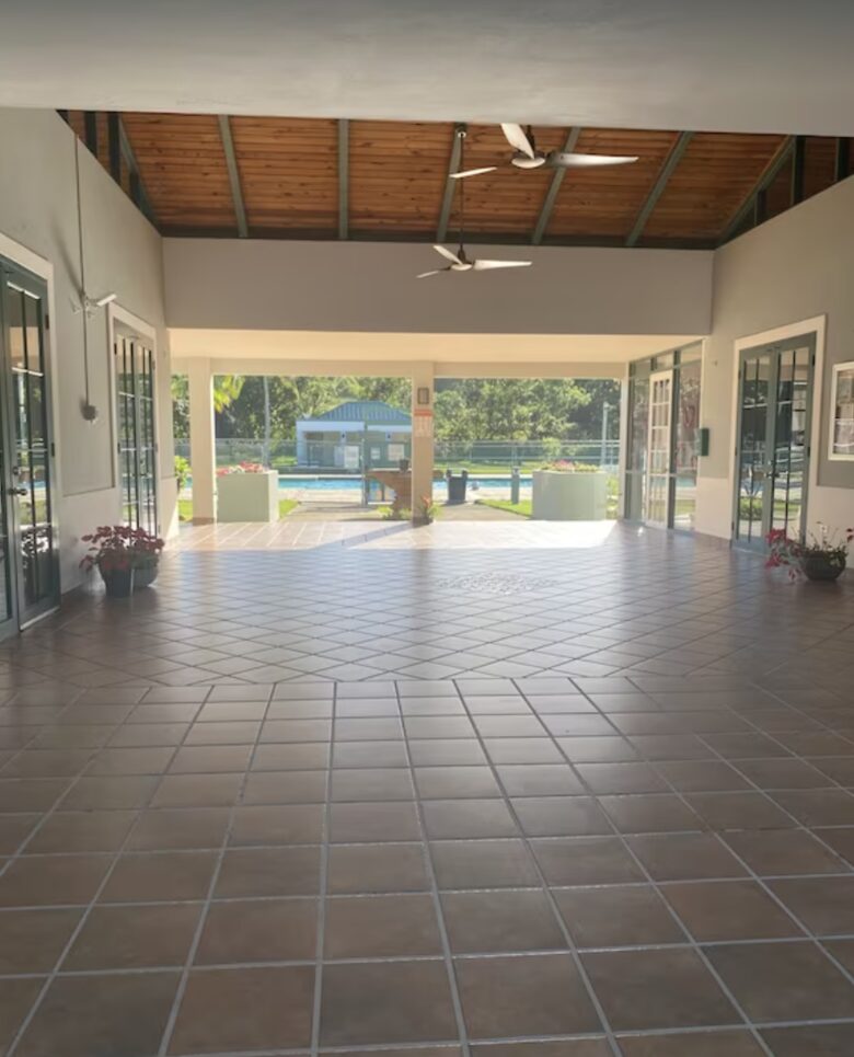 Cozy Family Home with Luquillo Beach View - Luquillo, Puerto Rico