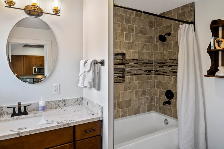 Beautifully Updated Downtown Home with a Sauna - Flagstaff, Arizona