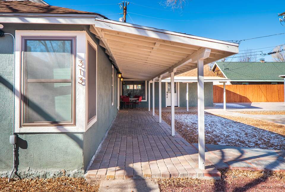 Beautifully Updated Downtown Home with a Sauna - Flagstaff, Arizona