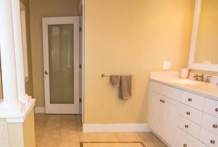 Martha's Vineyard Custom Retreat - West Tisbury, Massachusetts