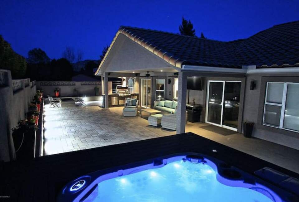 Amazing Red Rock Views with a Hot Tub - Sedona, Arizona