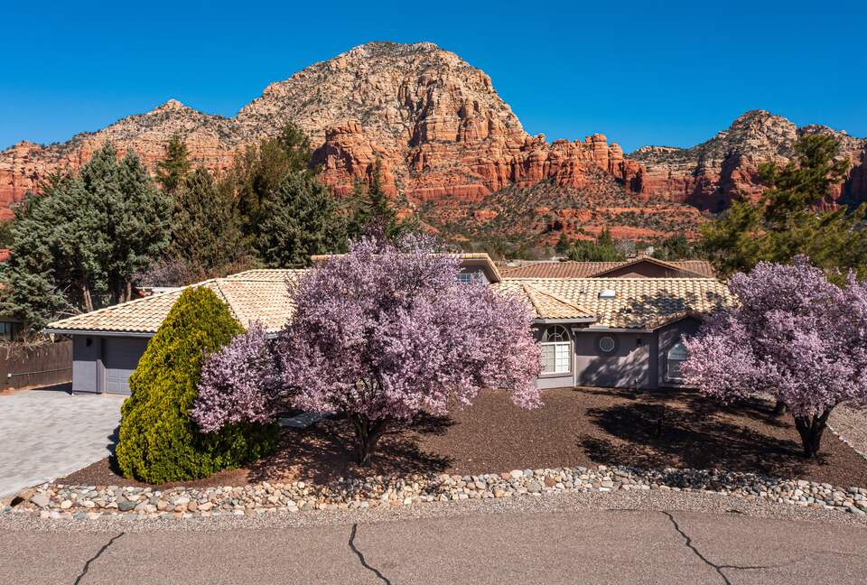 Amazing Red Rock Views with a Hot Tub - Sedona, Arizona