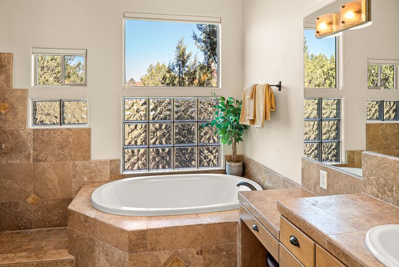 Palisades Paradise | Red Rock Views | Oak Creek Access - Sedona, Arizona