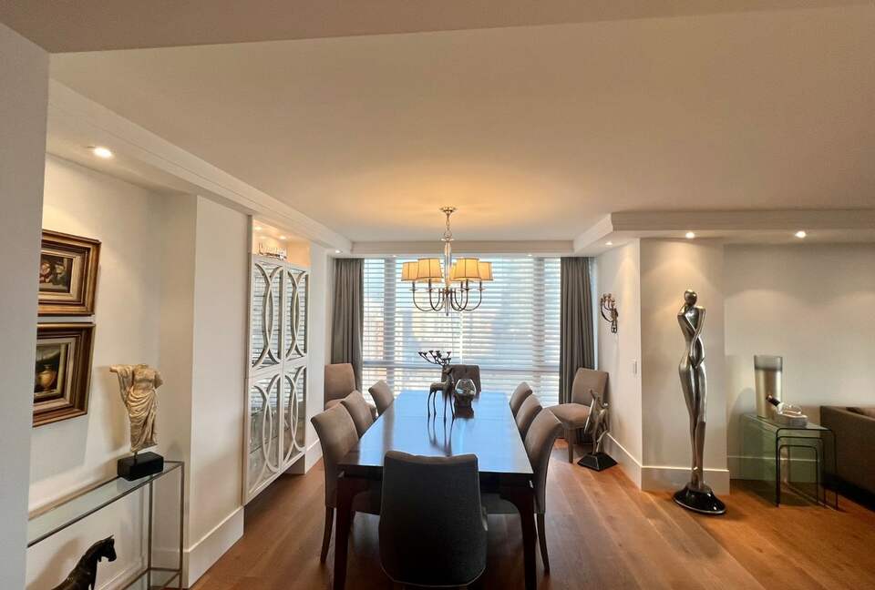 Beautiful Apartment in Midtown Toronto - Toronto, Canada