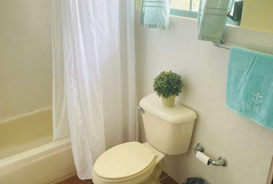 Cozy Family Home with Luquillo Beach View - Luquillo, Puerto Rico