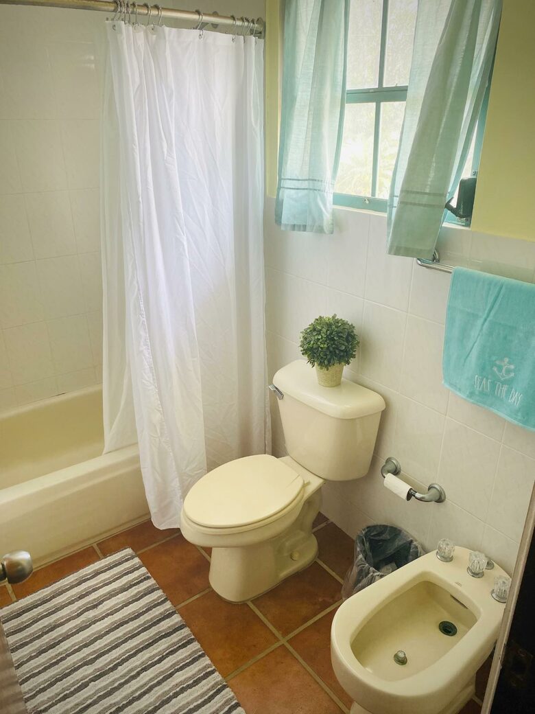 Cozy Family Home with Luquillo Beach View - Luquillo, Puerto Rico