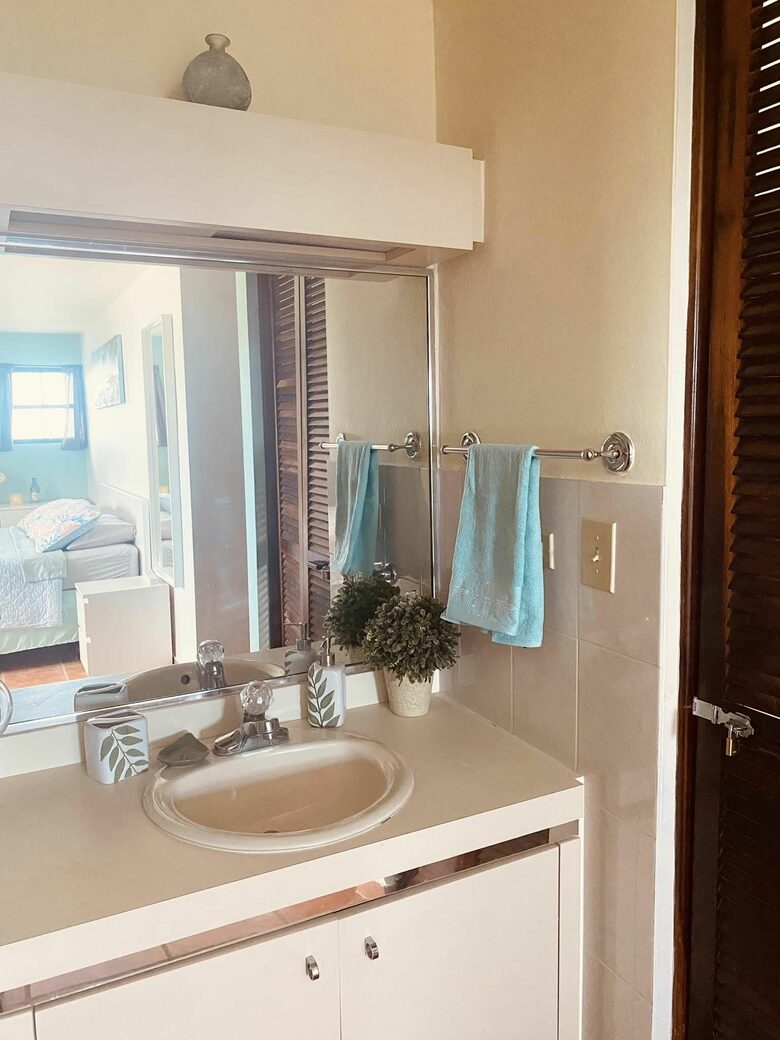 Cozy Family Home with Luquillo Beach View - Luquillo, Puerto Rico