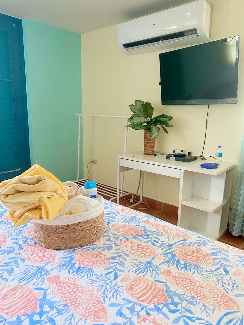 Cozy Family Home with Luquillo Beach View - Luquillo, Puerto Rico