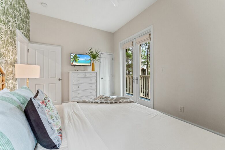 Casamigos Beach Retreat | In the heart of Seagrove - Santa Rosa Beach, Florida