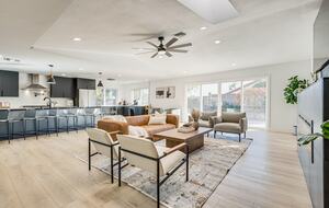 The Regal Estate with a Pool - Las Vegas, Nevada