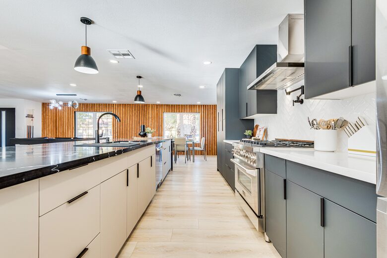 The Regal Estate with a Pool - Las Vegas, Nevada