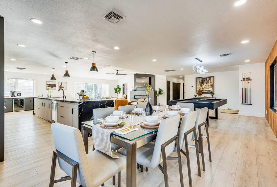 The Regal Estate with a Pool - Las Vegas, Nevada