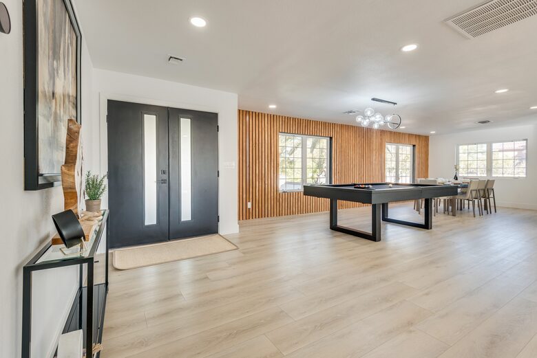 The Regal Estate with a Pool - Las Vegas, Nevada