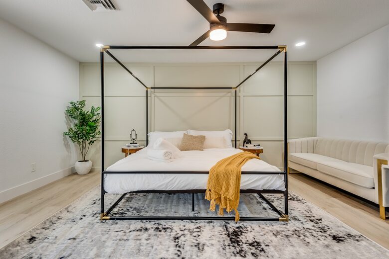 The Regal Estate with a Pool - Las Vegas, Nevada