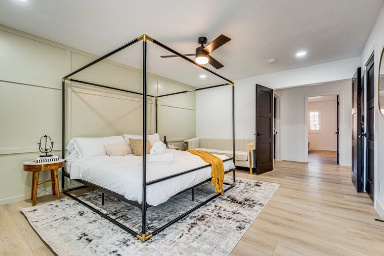 The Regal Estate with a Pool - Las Vegas, Nevada