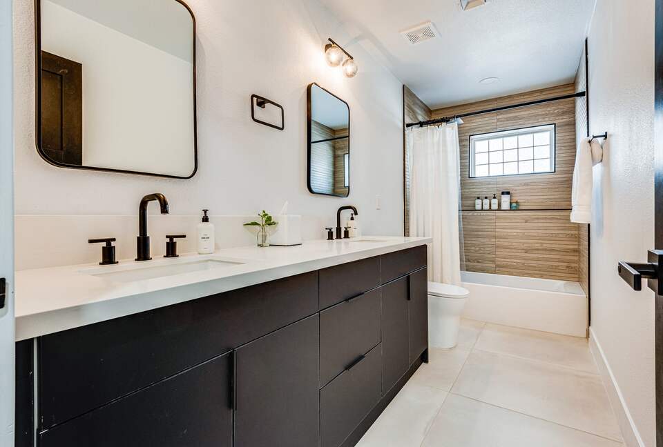 The Regal Estate with a Pool - Las Vegas, Nevada