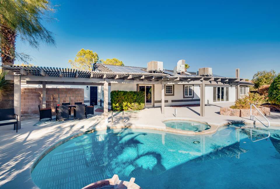 The Regal Estate with a Pool - Las Vegas, Nevada