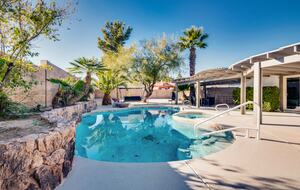 The Regal Estate with a Pool - Las Vegas, Nevada