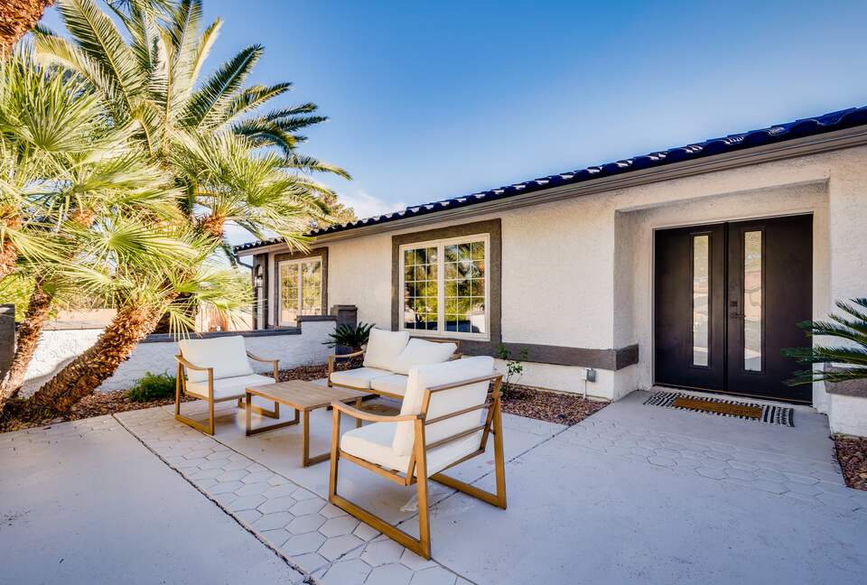 The Regal Estate with a Pool - Las Vegas, Nevada