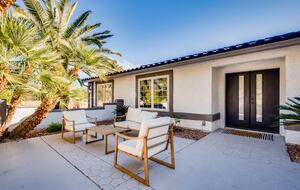 The Regal Estate with a Pool - Las Vegas, Nevada