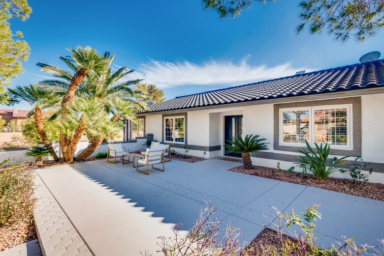 The Regal Estate with a Pool - Las Vegas, Nevada