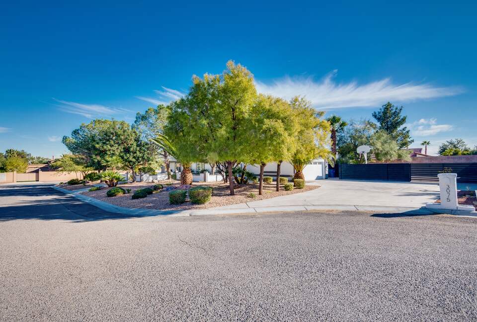 The Regal Estate with a Pool - Las Vegas, Nevada
