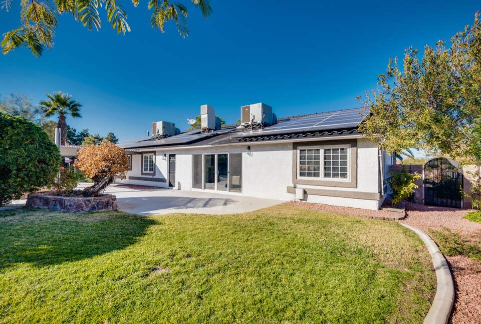 The Regal Estate with a Pool - Las Vegas, Nevada