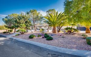 The Regal Estate with a Pool - Las Vegas, Nevada