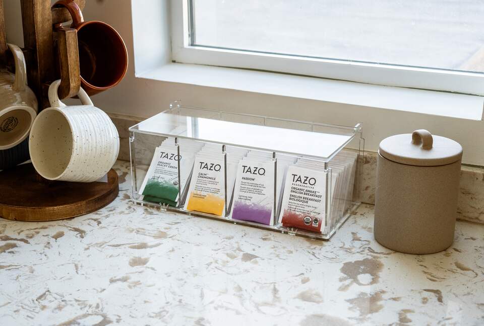 Peaceful Pueblo Modern Oasis | Spa + Game Room - Joshua Tree, California