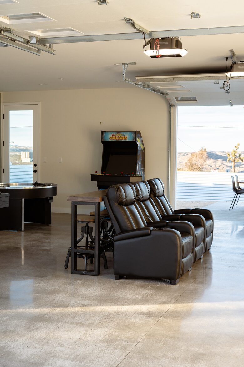 Peaceful Pueblo Modern Oasis | Spa + Game Room - Joshua Tree, California