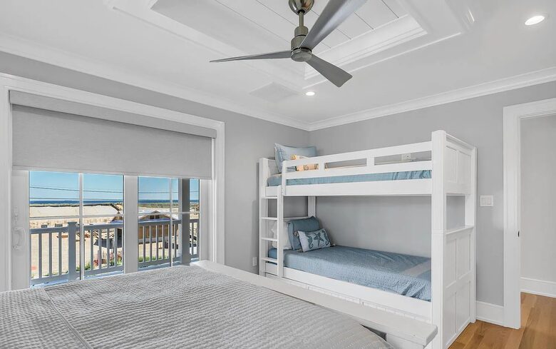 Stunning Ocean Ave Beach House | With pool and bonus rooms - Mantoloking, New Jersey