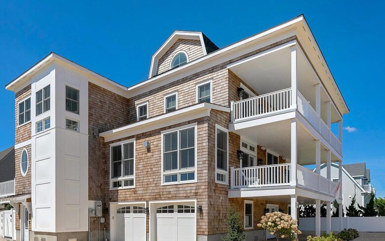 Stunning Ocean Ave Beach House | With pool and bonus rooms - Mantoloking, New Jersey