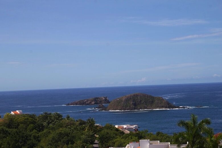 La Pintadita - IXTAPA, ZIHUATANEJO, Mexico