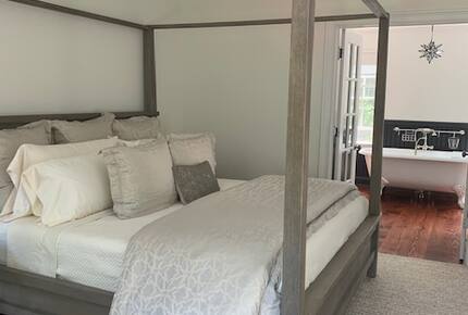 Luxurious and Modern Retreat in the Catskills - Kerhonkson, New York