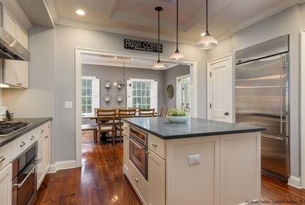 Luxurious and Modern Retreat in the Catskills - Kerhonkson, New York