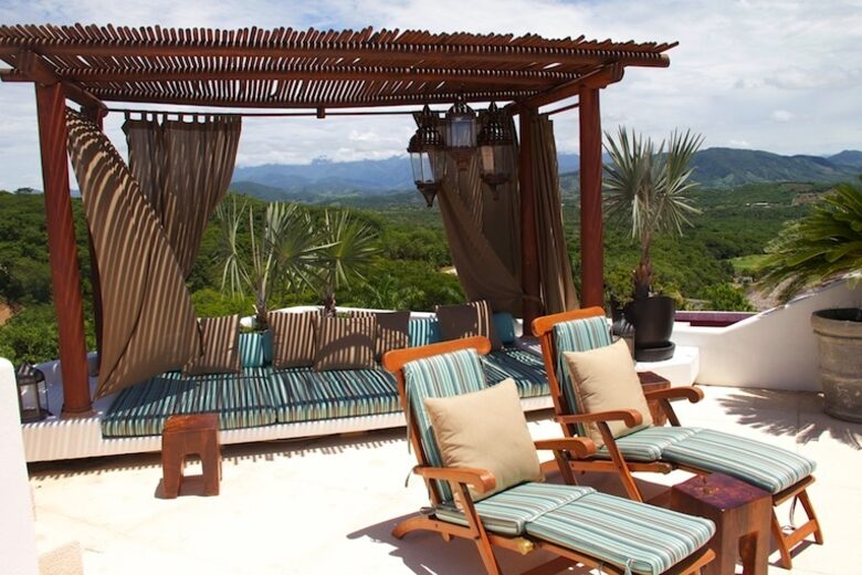 La Pintadita - IXTAPA, ZIHUATANEJO, Mexico