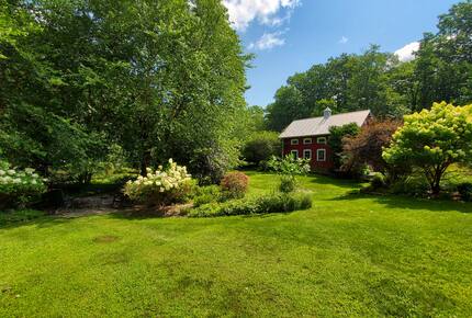 Luxurious and Modern Retreat in the Catskills - Kerhonkson, New York