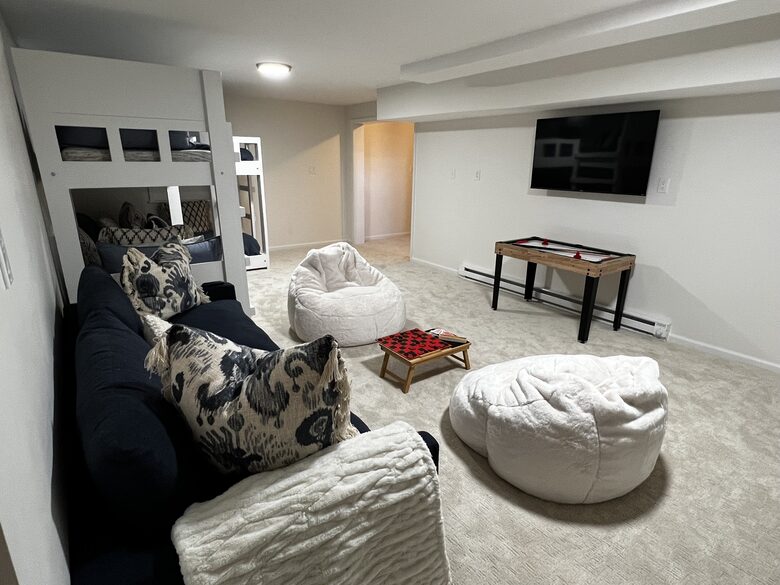 Luxurious and Modern Retreat in the Catskills - Kerhonkson, New York