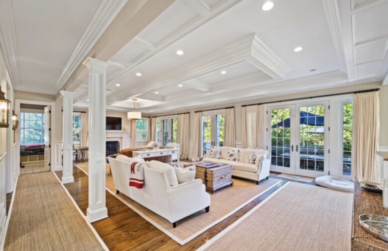 Windmill Manor - Water Mill, New York