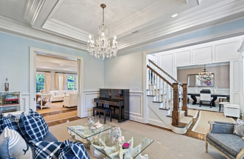 Windmill Manor - Water Mill, New York