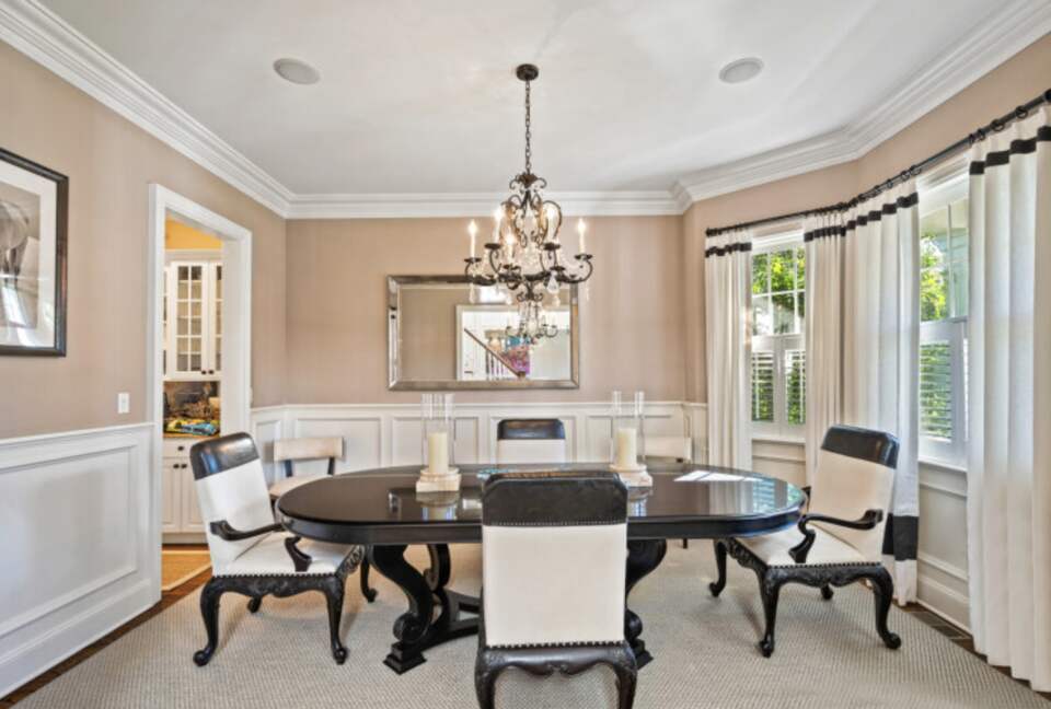 Windmill Manor - Water Mill, New York