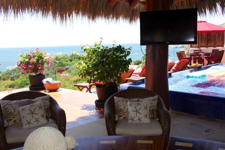 La Pintadita - IXTAPA, ZIHUATANEJO, Mexico